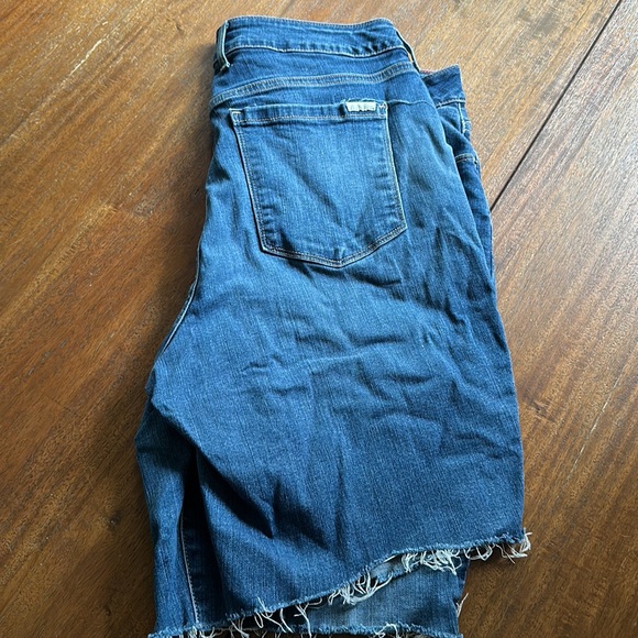 Eddie Bauer Curvy Bootcut - Picture 3 of 7